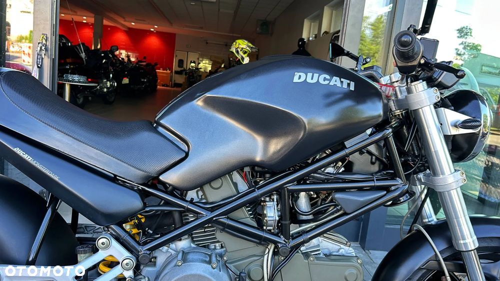 Ducati Monster - 4