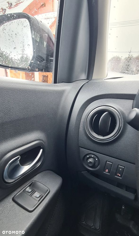 Dacia Lodgy 1.5 Blue dCi Laureate S&S - 11