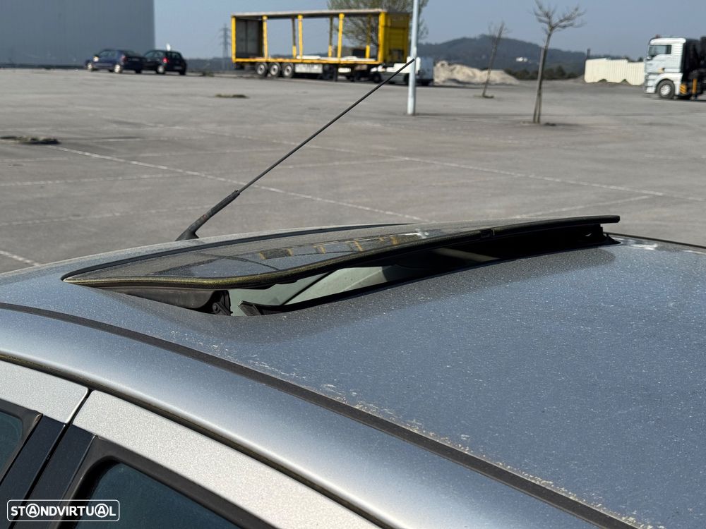 Ford Focus 1.4 Ambiente - 10