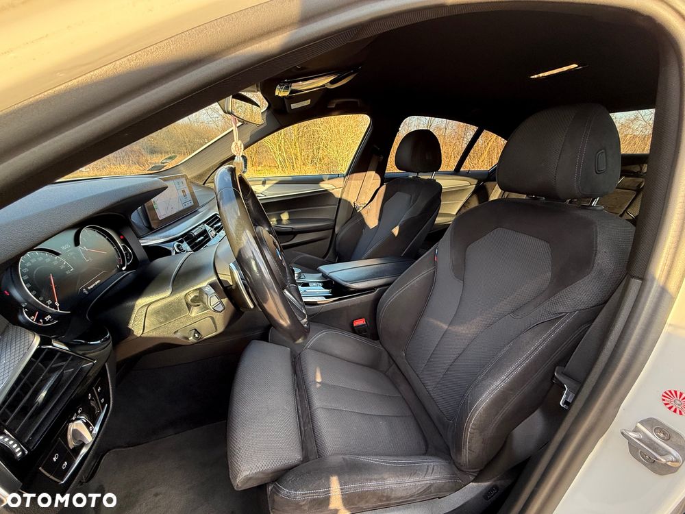 BMW Seria 5 ver-530i-xdrive-m-sport-sport - 14