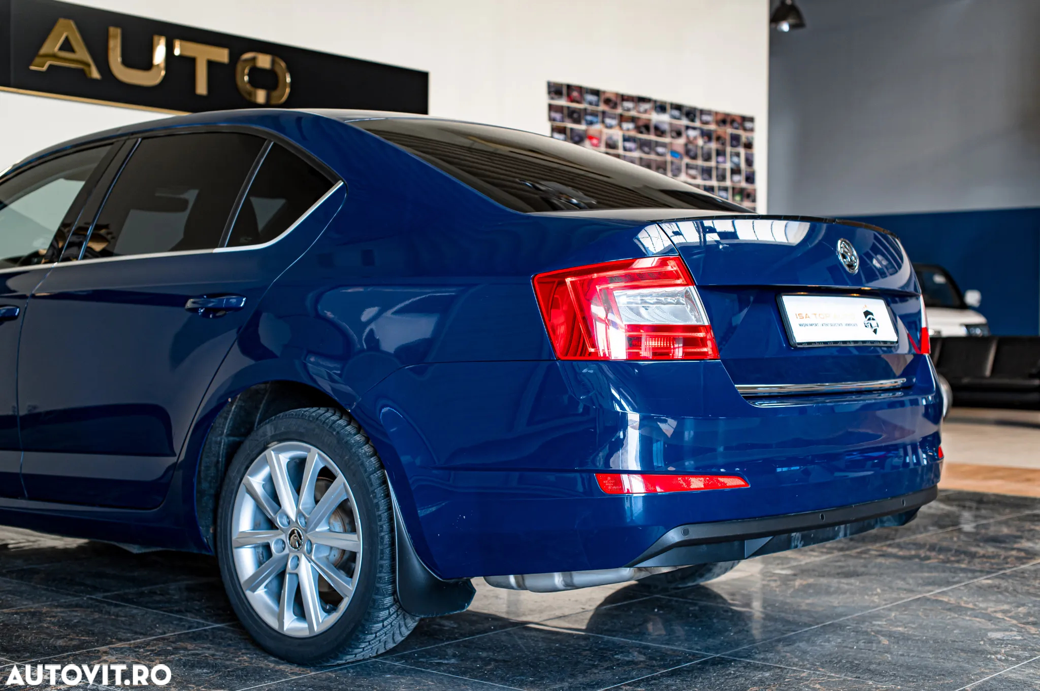 Skoda Octavia 2.0 TDI 4x4 DSG Ambition - 24