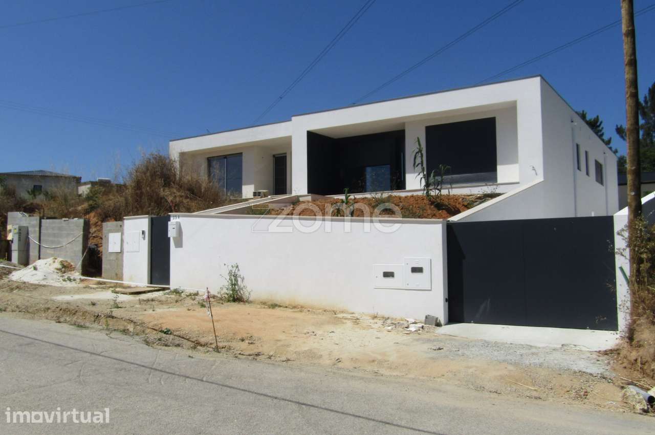 Moradia Geminada Nova T3 - arquitetura moderna - Anadia - Grande imagem: 5/20