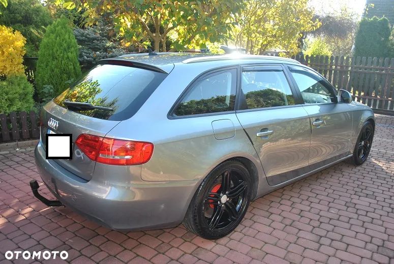 Audi A4 Avant 2.0 TDI - 8