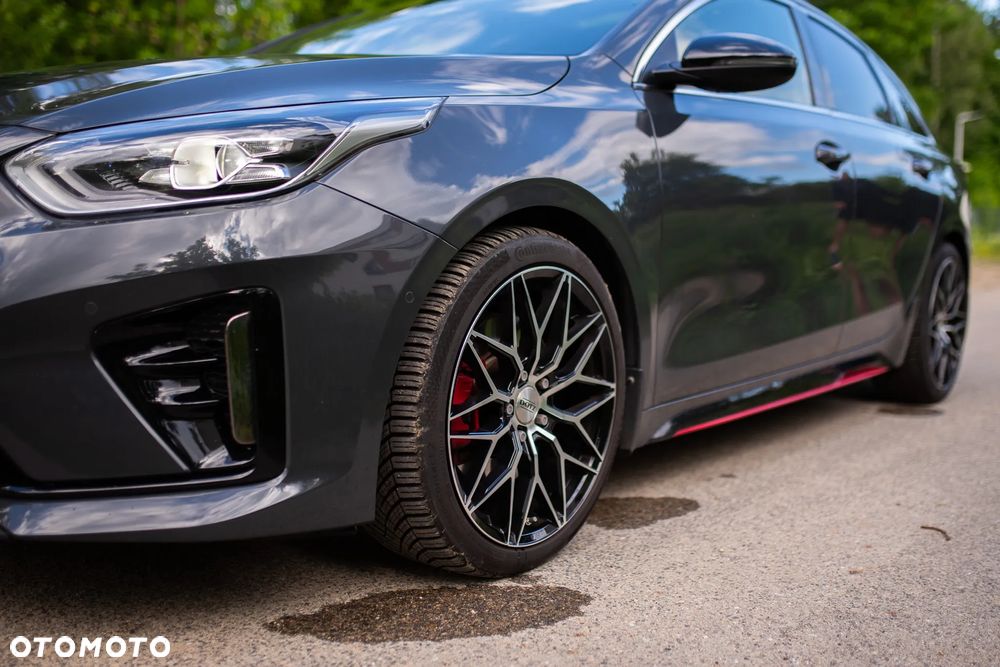 Kia ProCeed 1.6 T-GDI GT DCT - 26