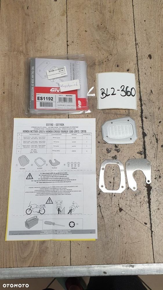 Poszerzenie stopki Givi ES1192 Honda NC750X - 1