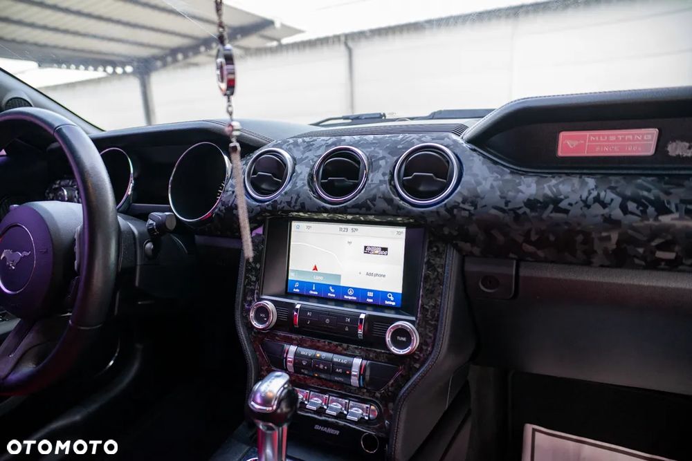 Ford Mustang - 26
