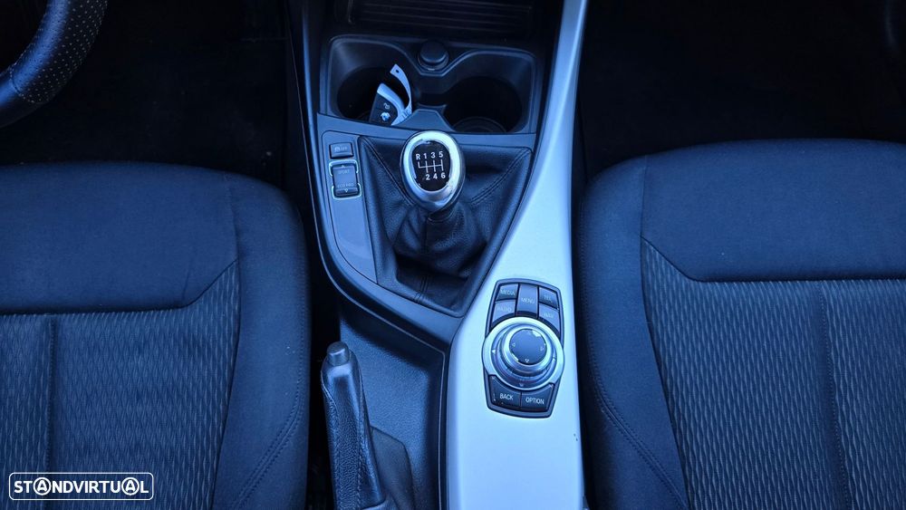 BMW 116 d EfficientDynamics - 32