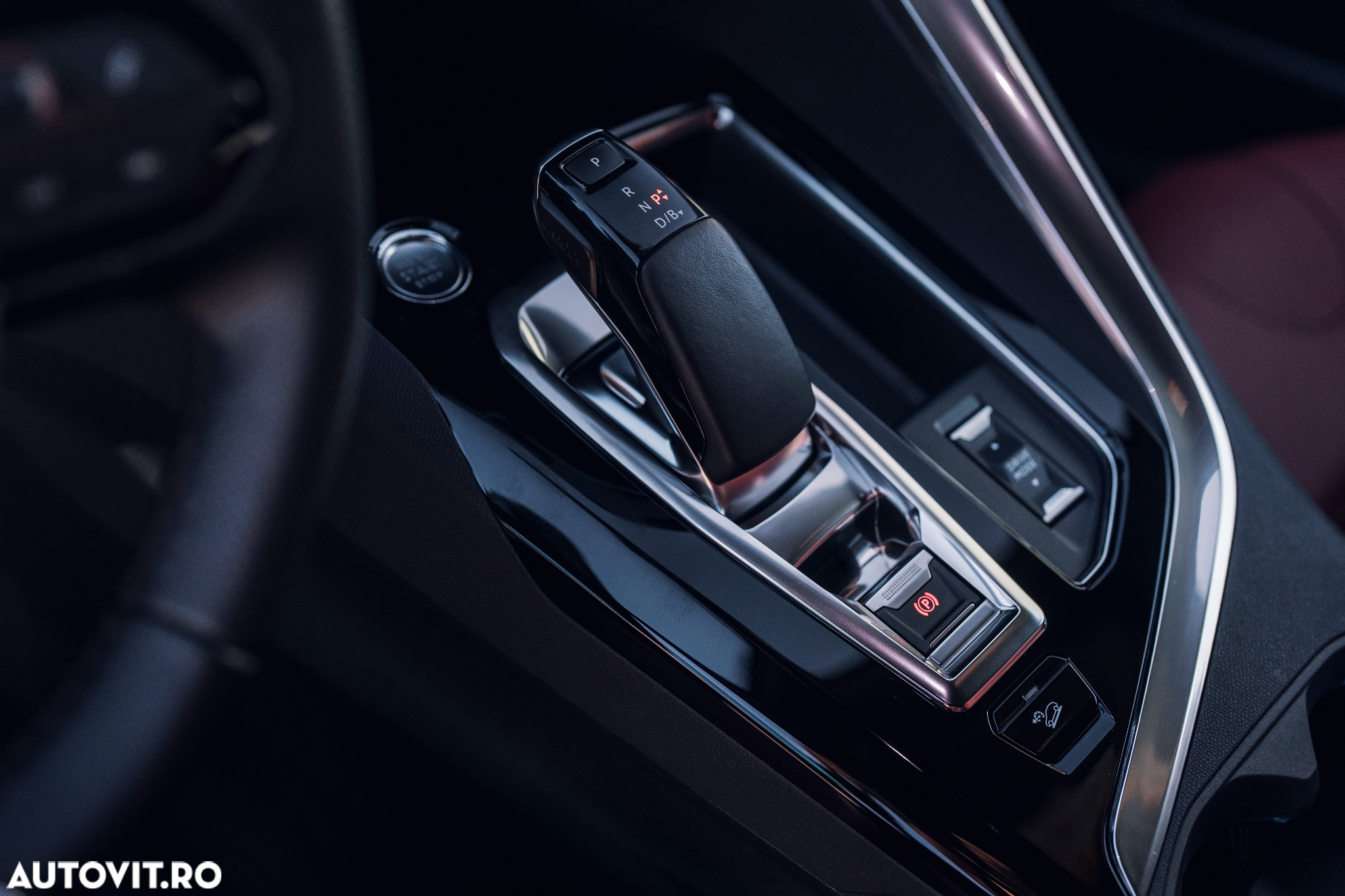 Peugeot 3008 PHEV EAT8 4X4 GT Pack - 11