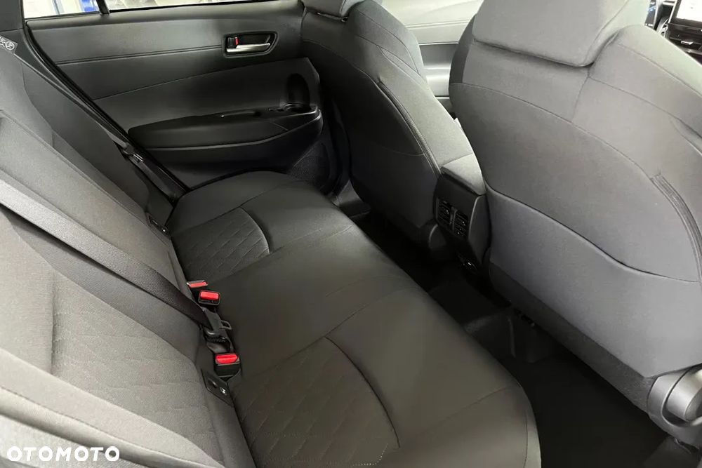 Toyota Corolla Cross 2.0 Hybrid Style AWD - 24