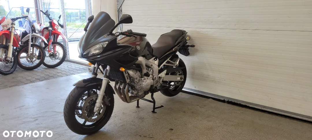 Yamaha FZ - 9