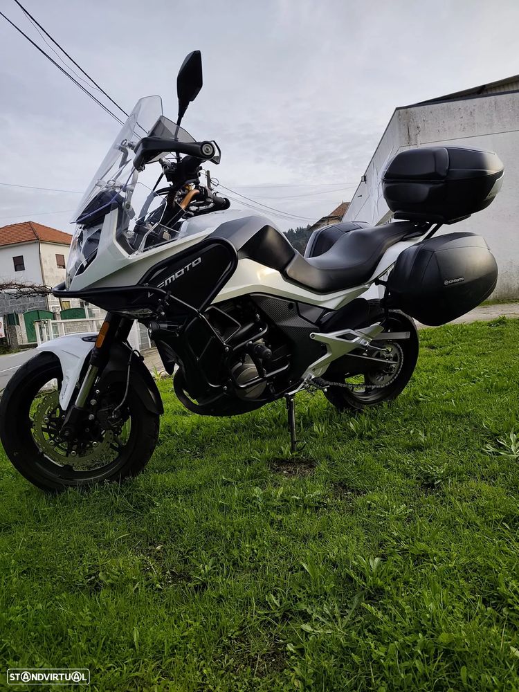 CF Moto 650GT - 8