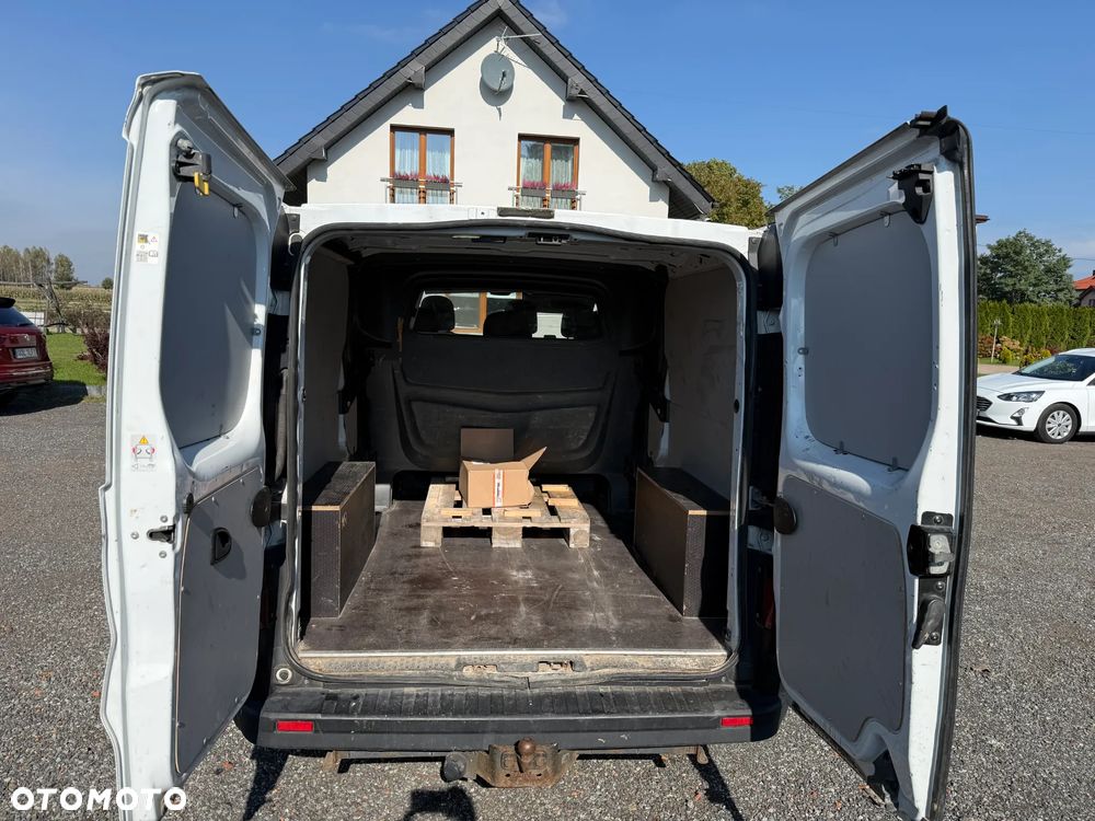 Opel vivaro - 8