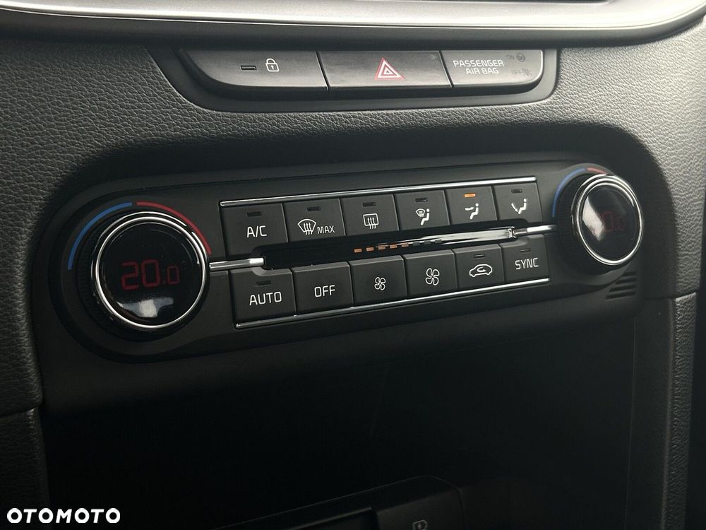 Kia Ceed 1.4 T-GDI M - 24
