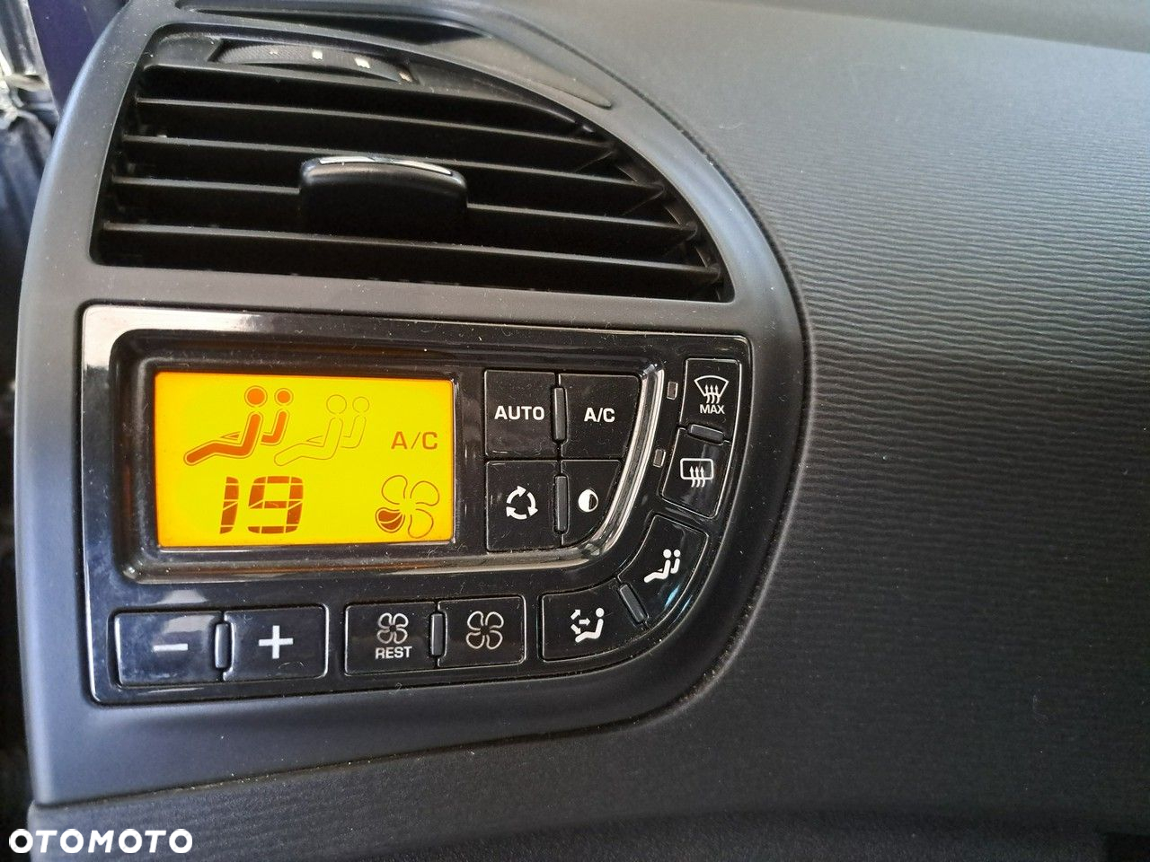 Citroën C4 Grand Picasso - 17