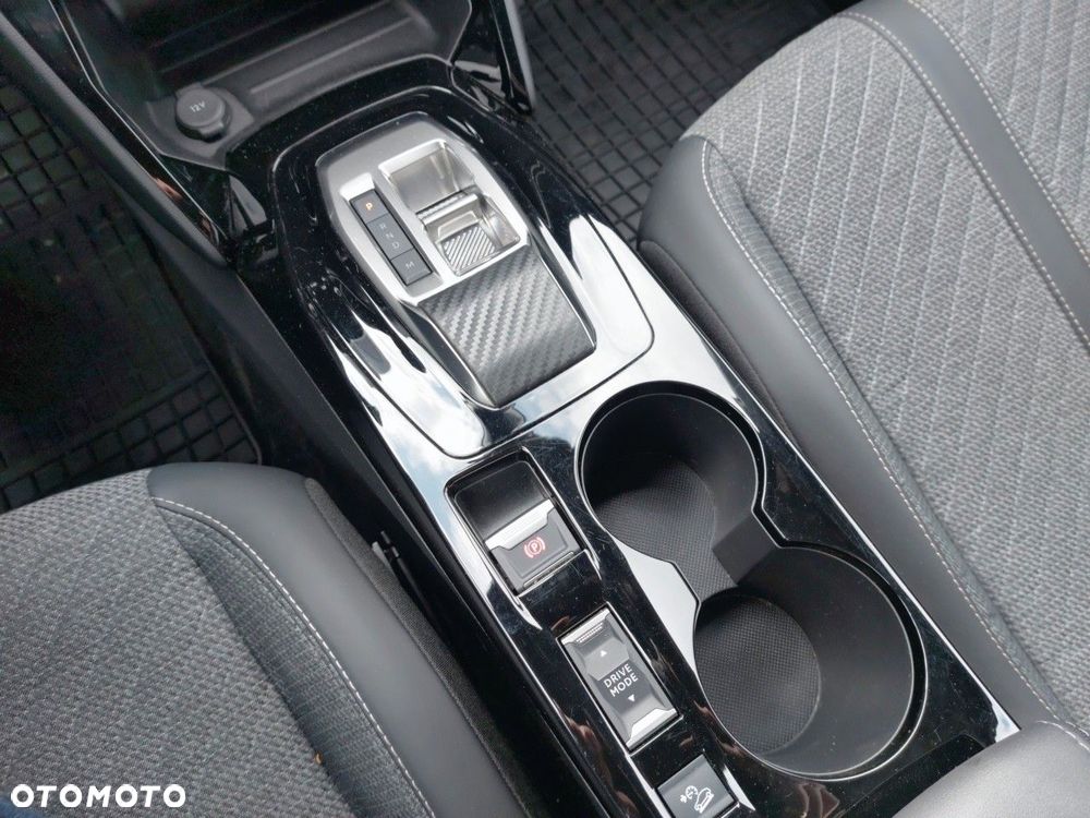 Peugeot 2008 1.2 PureTech Allure S&S EAT8 - 13