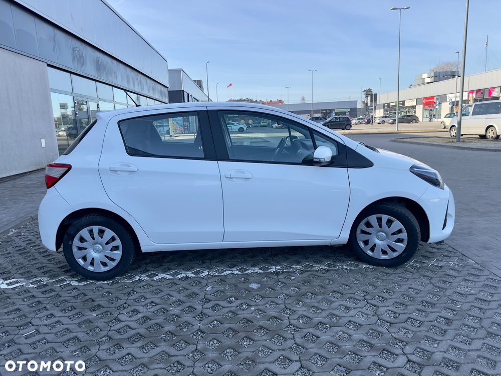Toyota Yaris 1.0 Life EU6 - 8