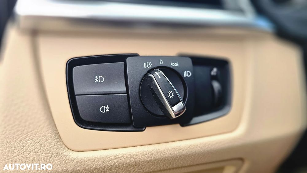 BMW Seria 3 330e iPerformance Luxury Line - 31