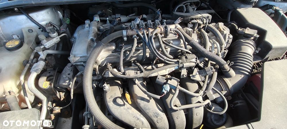 Toyota Avensis 2.0 Sol plus - 10