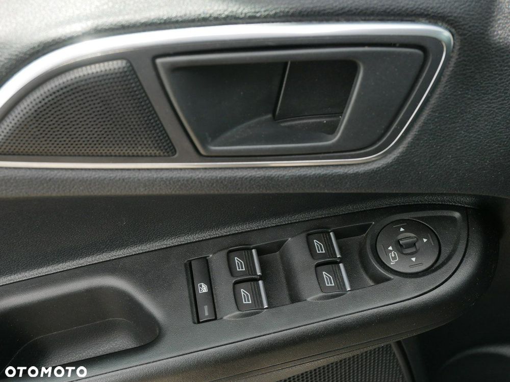 Ford B-MAX 1.0 EcoBoost SYNC Edition - 18