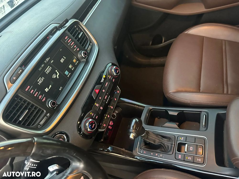 Kia Sorento - 15