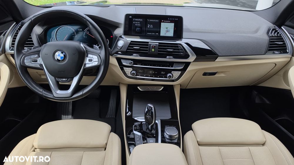 BMW X3 xDrive20d AT xLine - 8