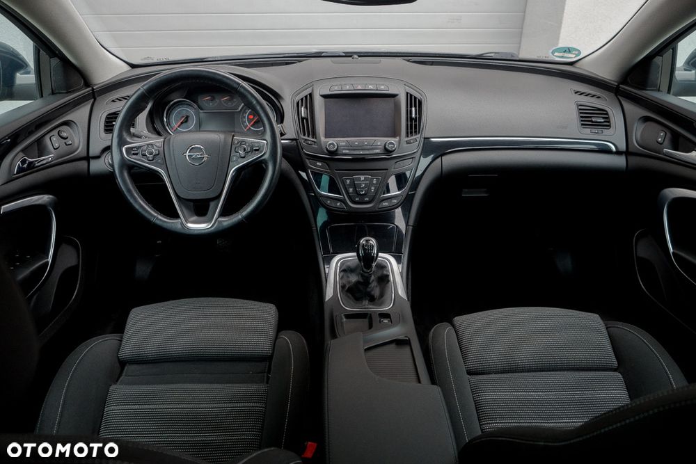 Opel Insignia 1.4 T Cosmo S&S - 32