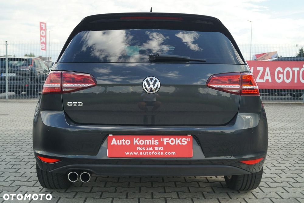 Volkswagen Golf - 23