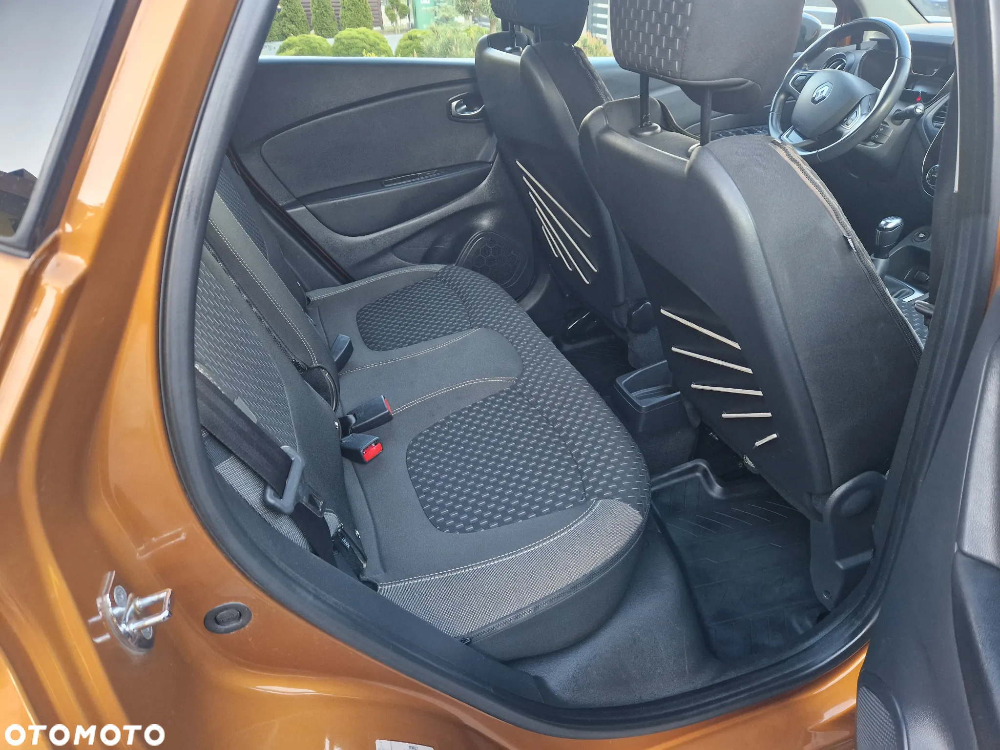 Renault Captur (ENERGY) TCe 90 BOSE EDITION - 9