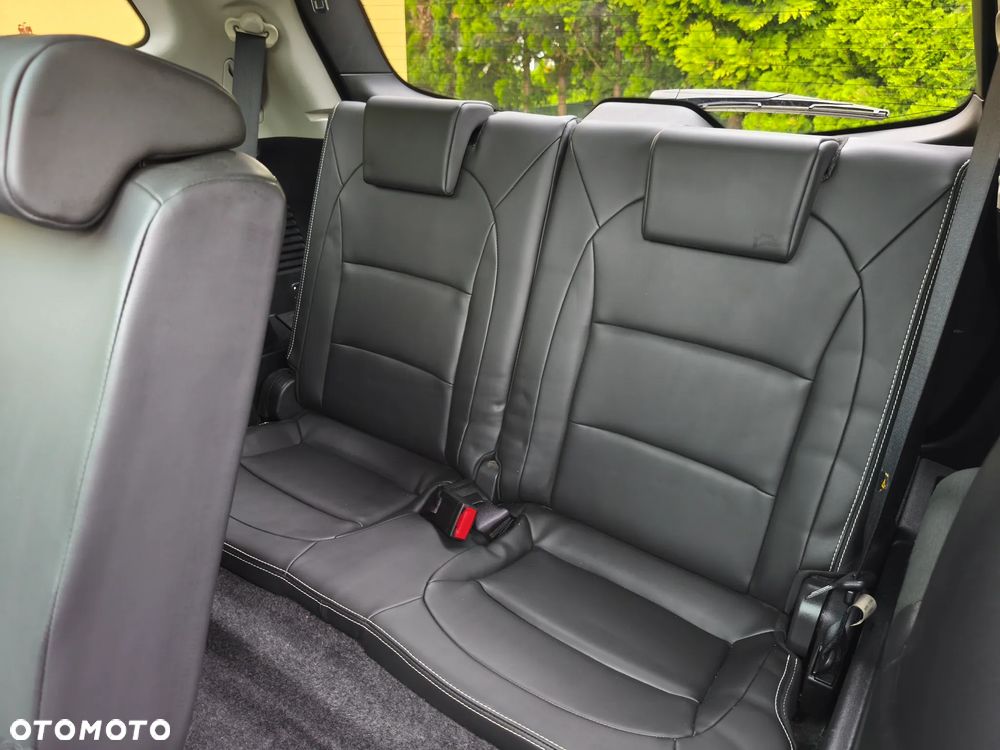 Nissan Qashqai+2 - 12