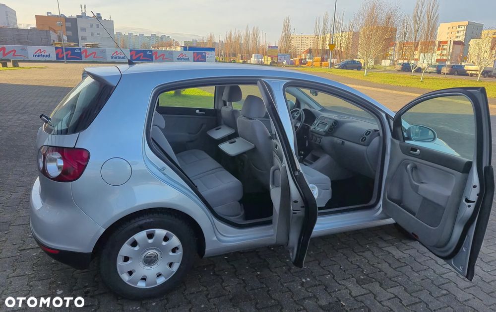 Volkswagen Golf Plus - 22