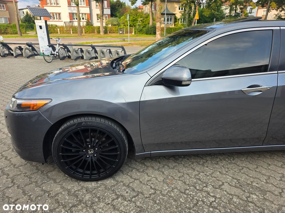 Honda Accord 2.0 Executive Nav - 14