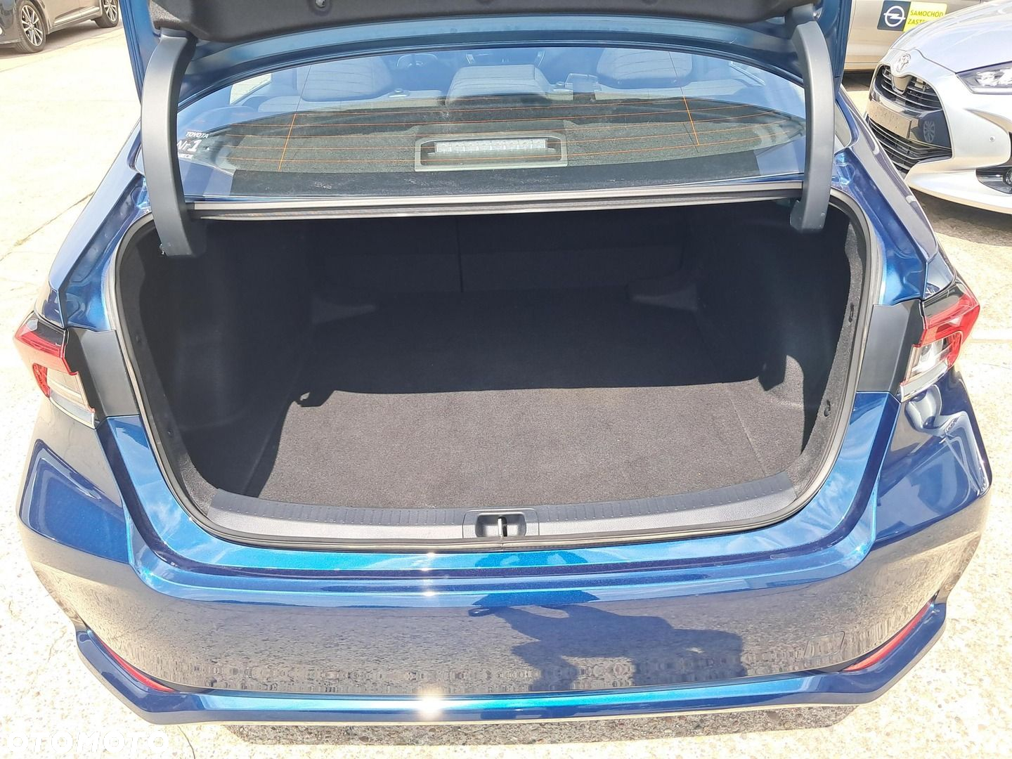 Toyota Corolla - 21