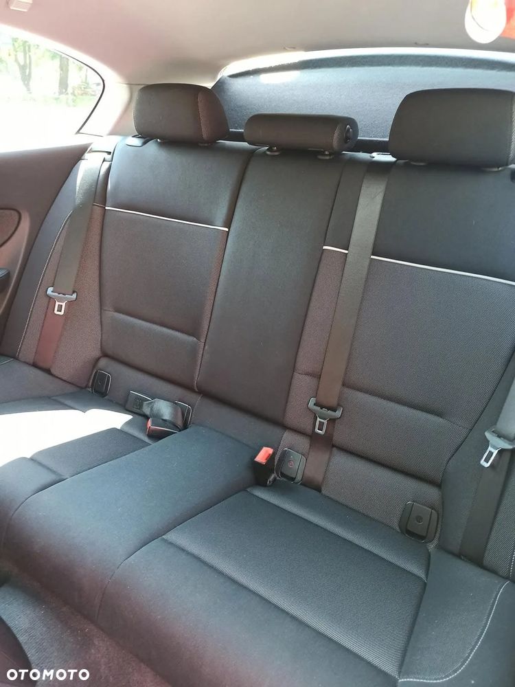 BMW Seria 1 118d - 7