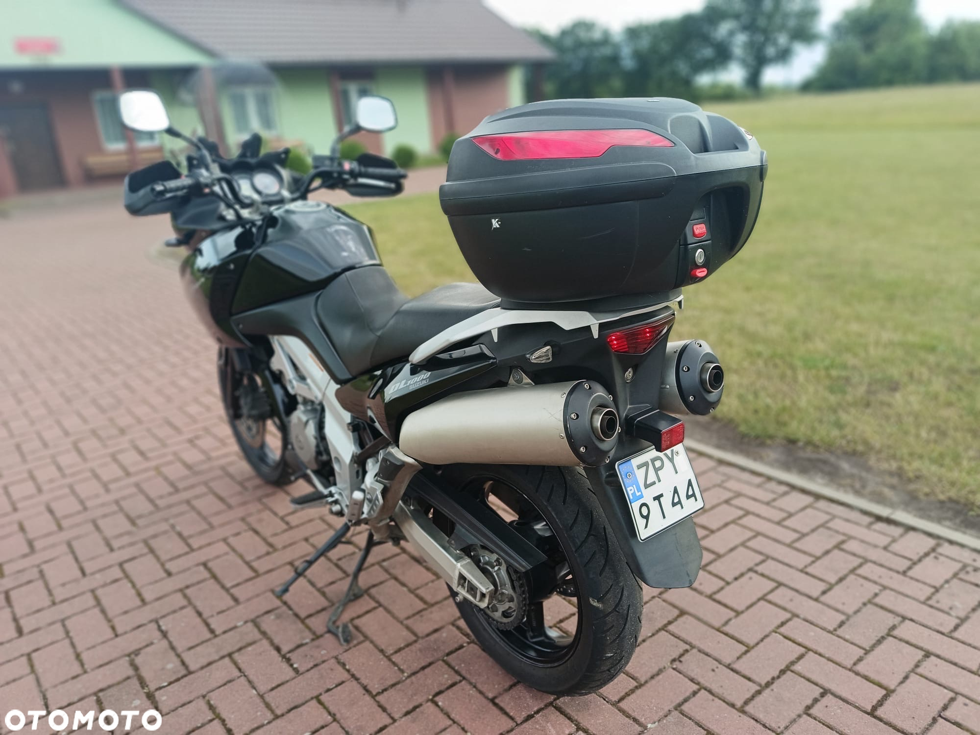 Suzuki V-STROM - 9