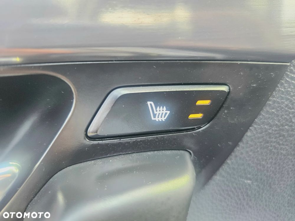 Hyundai i40 Kombi 2.0 Premium - 24