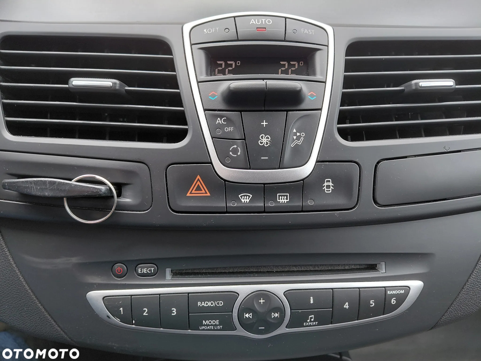 Renault Laguna 2.0 DCi Expression - 8