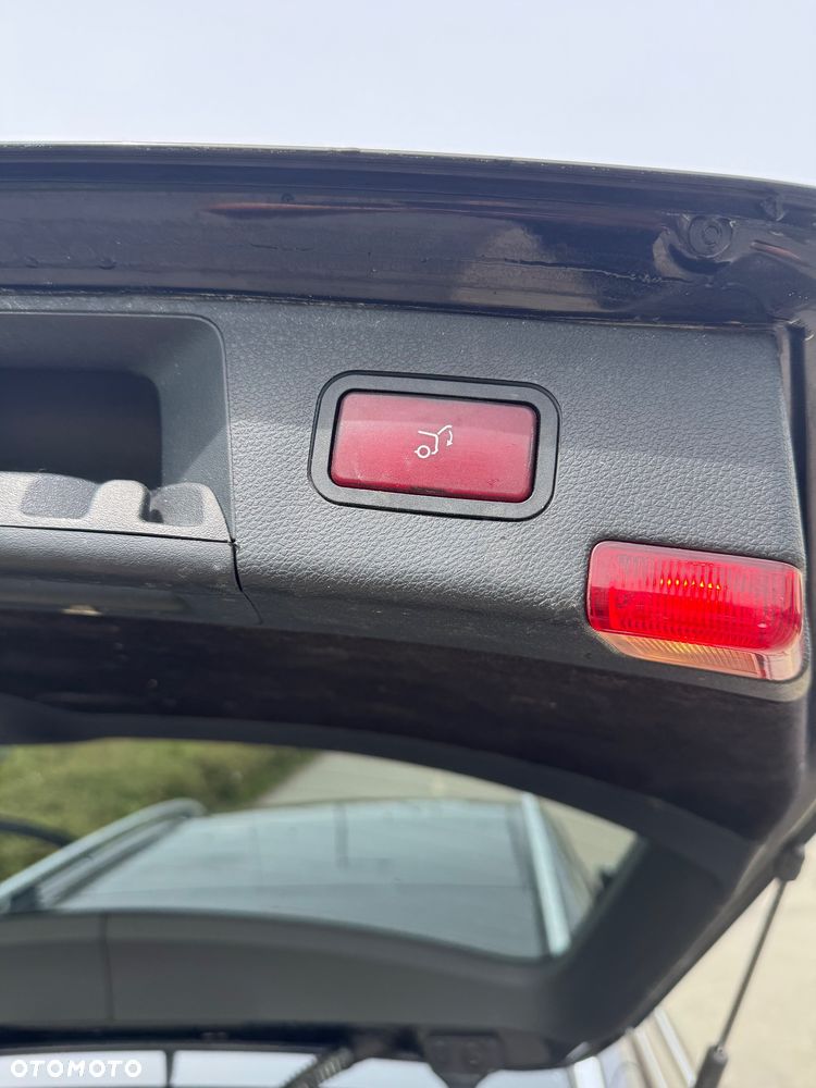 Mercedes-Benz Klasa C 200 CDI DPF Automatik Avantgarde - 16