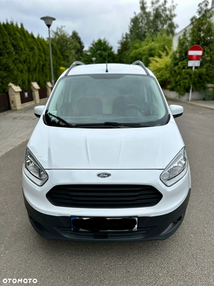 Ford Transit Courier - 2