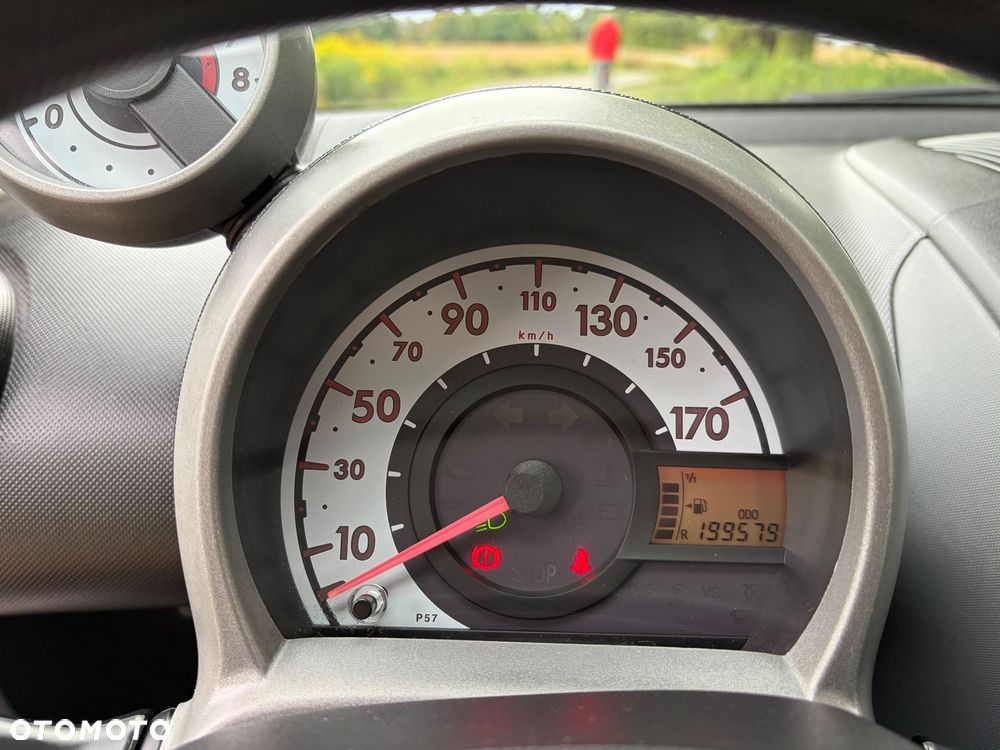 Peugeot 107 - 8