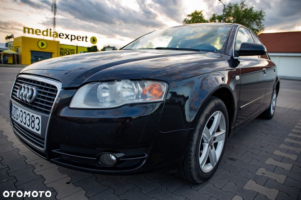 Audi A4 Limousine - 35