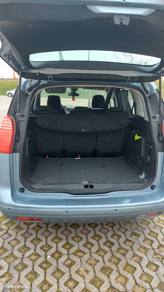 Peugeot 5008 - 5