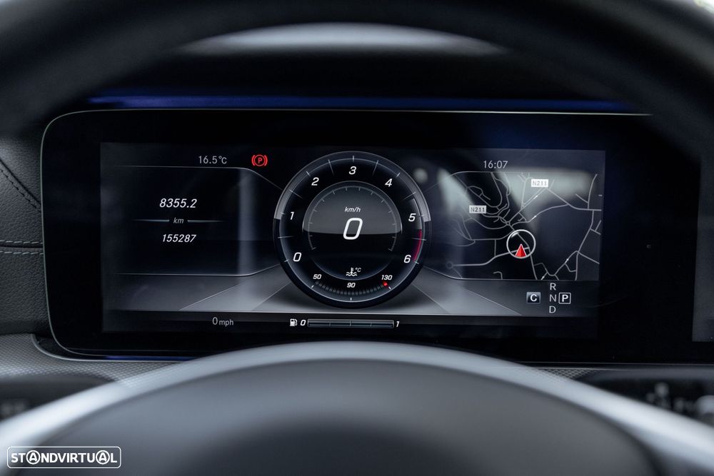 Mercedes-Benz E 220 d AMG - 16