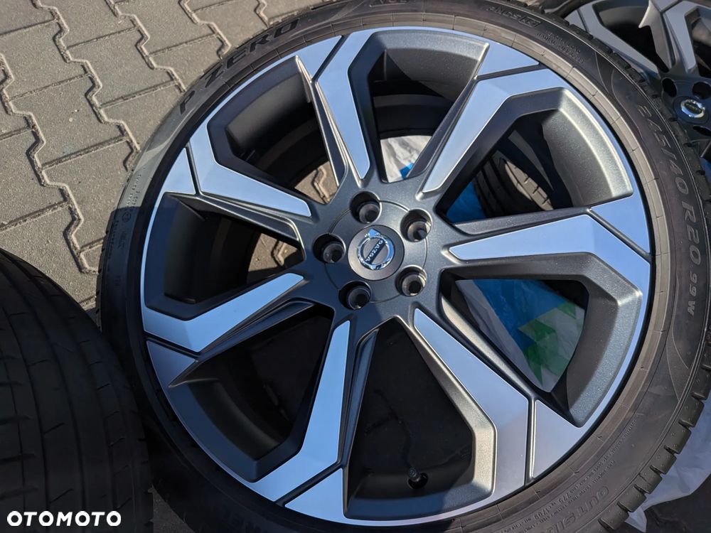 Koła Volvo V60 Cross Country 20" (32207327) + Pirelli P Zero — komplet 4 szt., jak nowe - 12