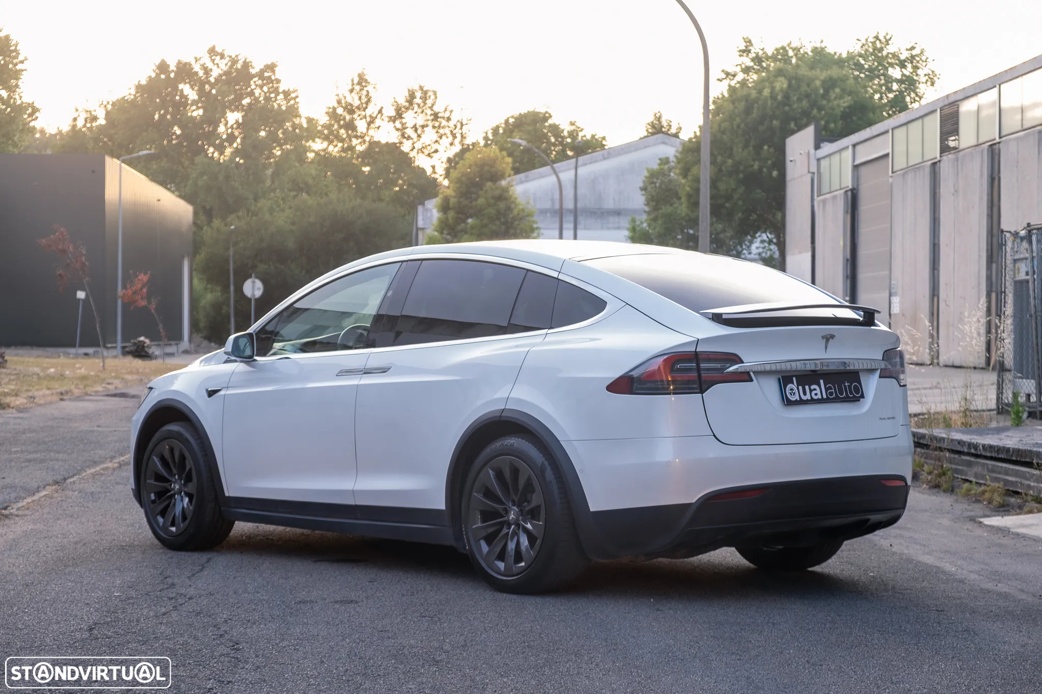 Tesla Model X 100 kWh Long Range AWD - 9