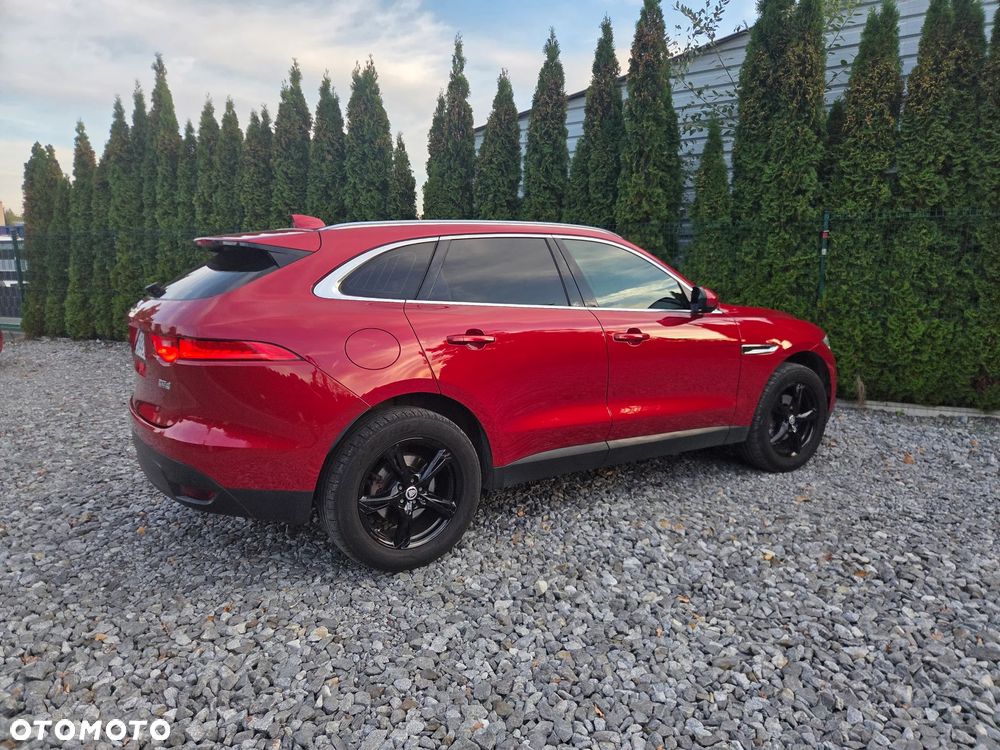 Jaguar F-Pace - 16
