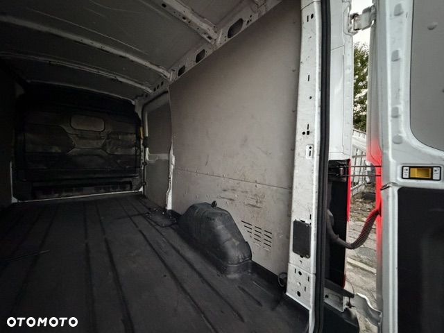 Ford TRANSIT - 23