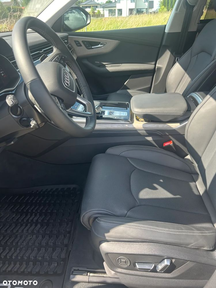 Audi Q8 55 TFSI e Quattro Tiptronic - 14