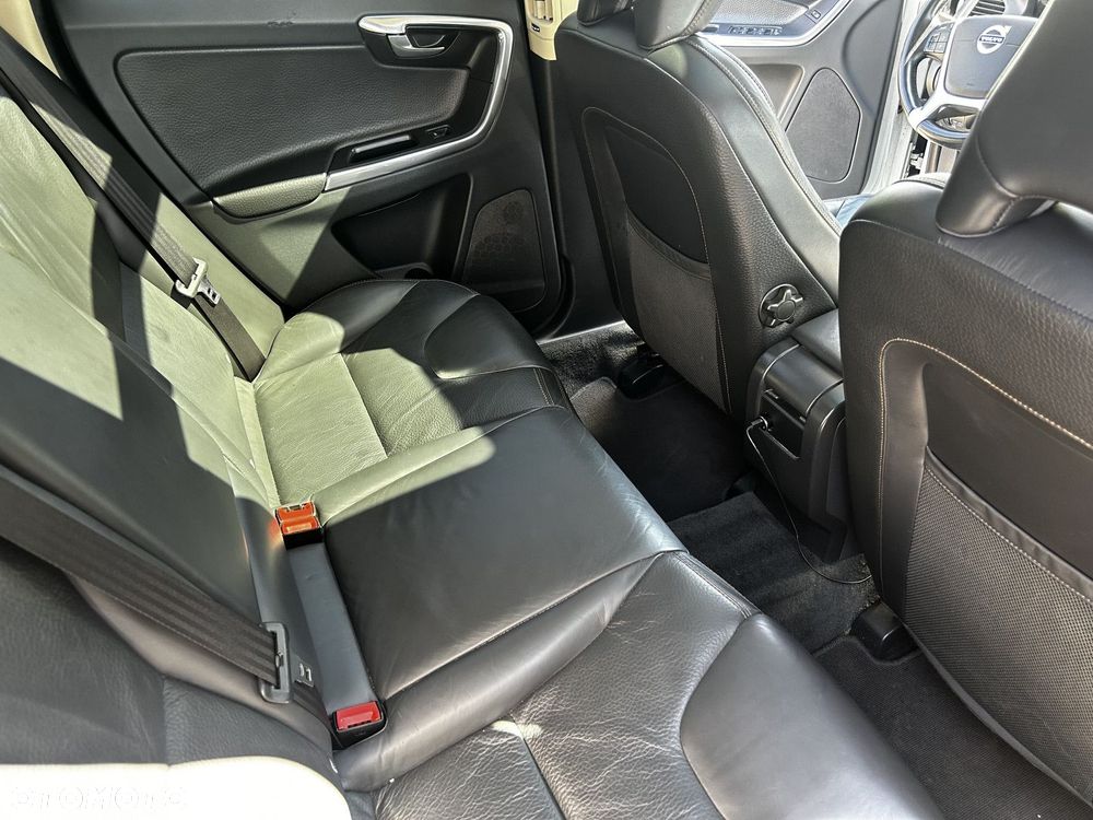 Volvo XC 60 - 14