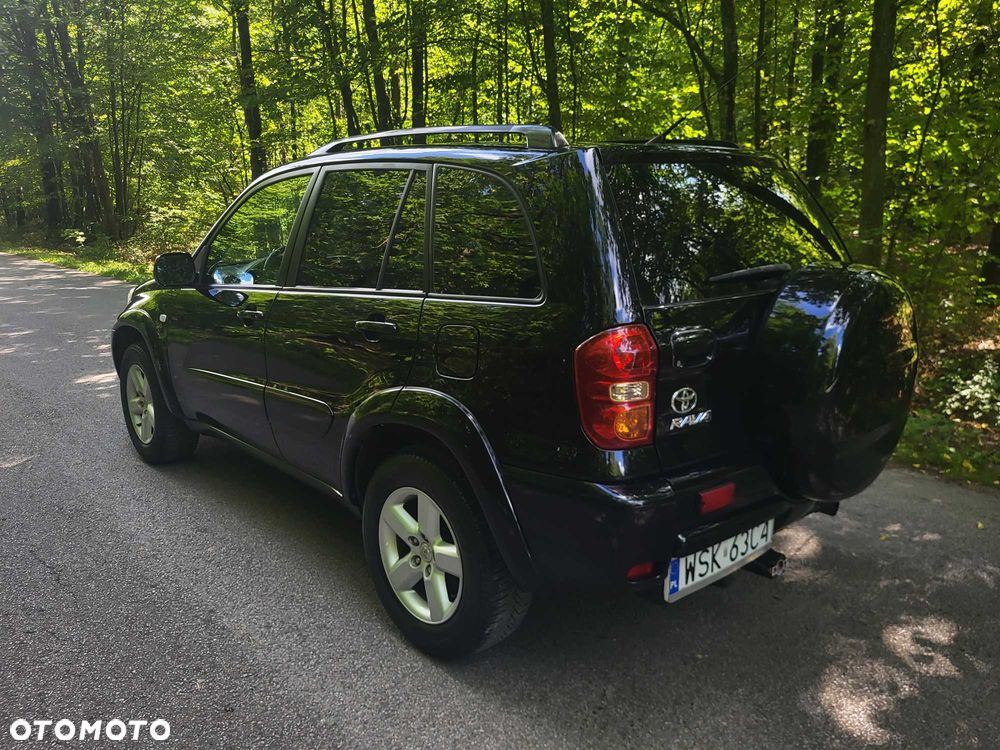 Toyota RAV4 - 4