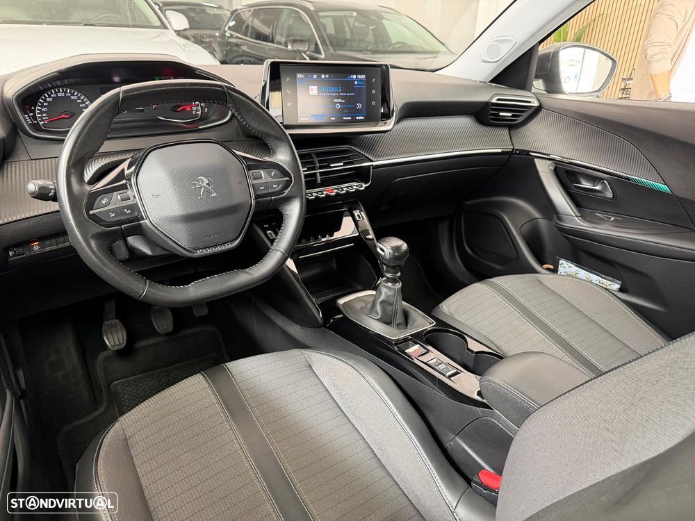 Peugeot 2008 1.5 BlueHDi Allure Pack - 4